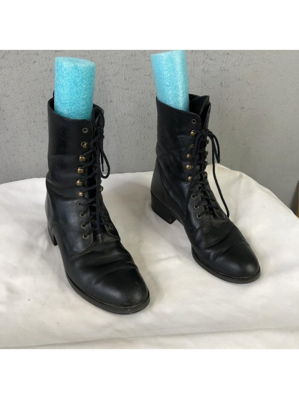 Combat Boots Womens Size 8 Black Leather Lace Up Ankle Block Heel Victorian